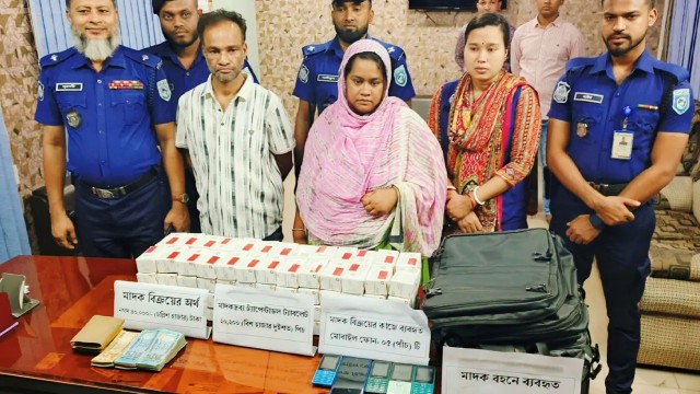 দিনাজপুরে ২০ হাজার ২০০ ট্যাপেন্টাডল ট্যাবলেটসহ দম্পতি গ্রেপ্তার